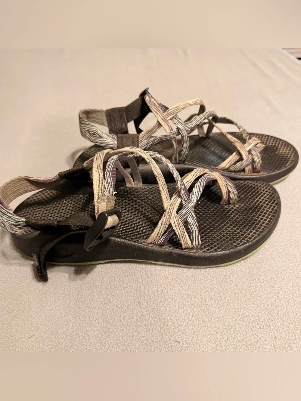 Chaco Women’s Size 10 Green Strappy Sandals